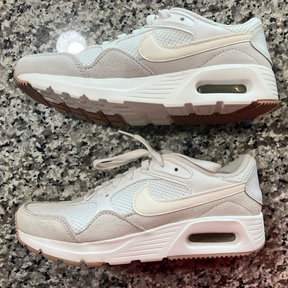 6.5 W US | **NWT NEVER WORN** Nike Air Max SC